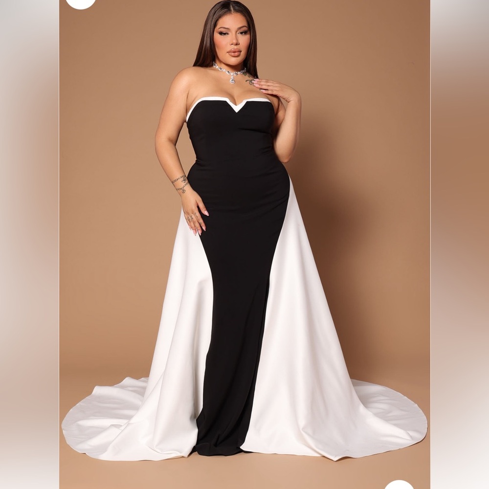 Fashion Nova Black and White Maxi Dress